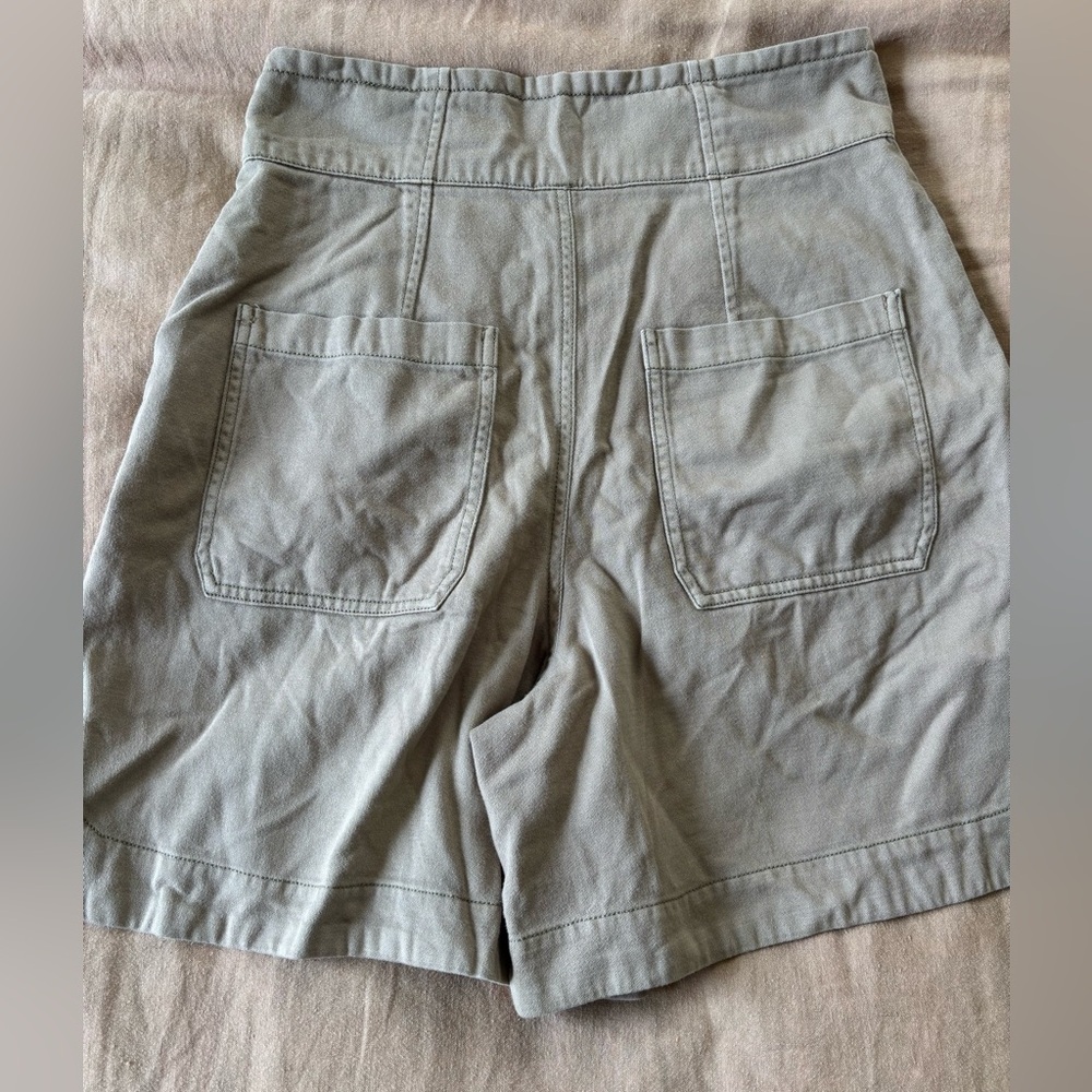 Free People High Waist Pleated Shorts in Khaki - Picture 7 of 10